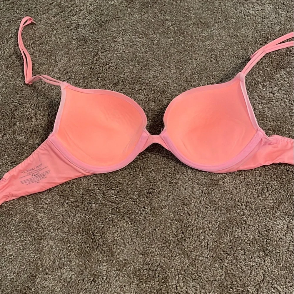 VICTORIA SECRET bras - Picture 5 of 6
